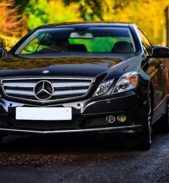 tfl-driver-mercedes-e-class